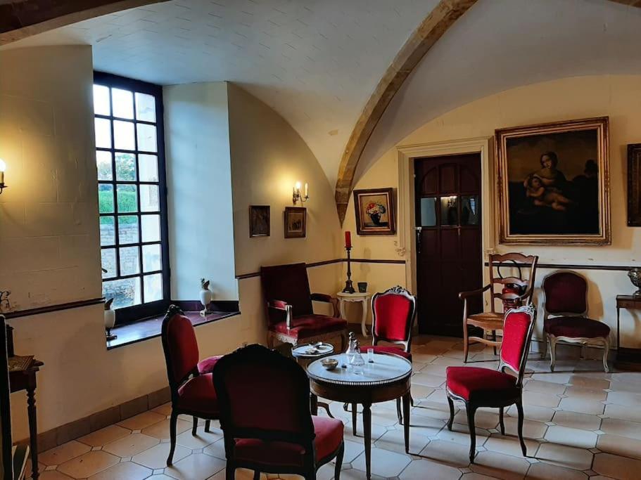 Chateau De Mornay Saint-Pierre-de-l'Isle Dış mekan fotoğraf